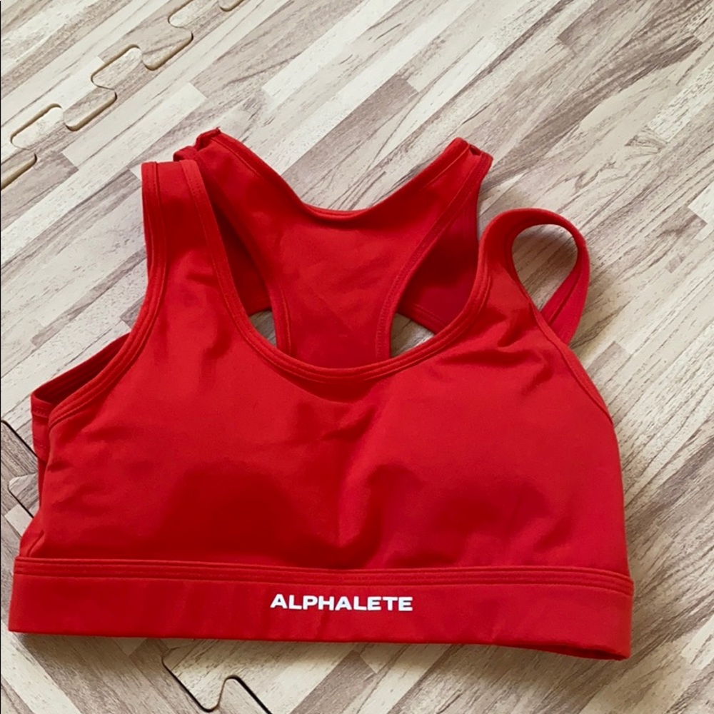Alphalete Surface Keyhole Bra - XS